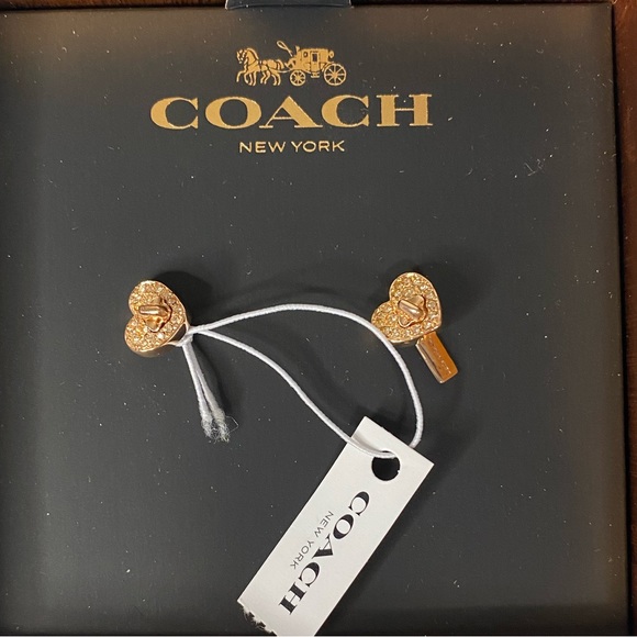 NWT Coach Twinkling Heart Rosegold Stud Earrings - Picture 4 of 8